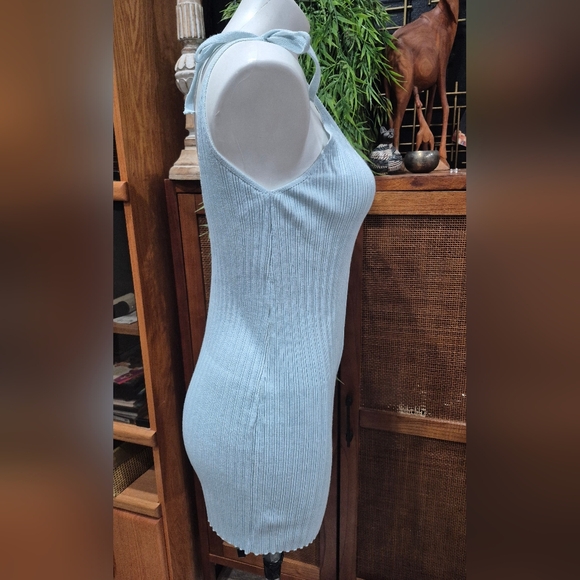 MARBLE Sky Blue Ribbed Fabric - Picture 3 of 11